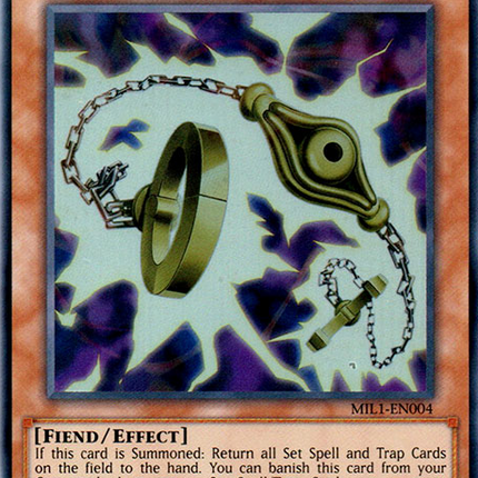 Holding Legs [MIL1-EN004] Super Rare