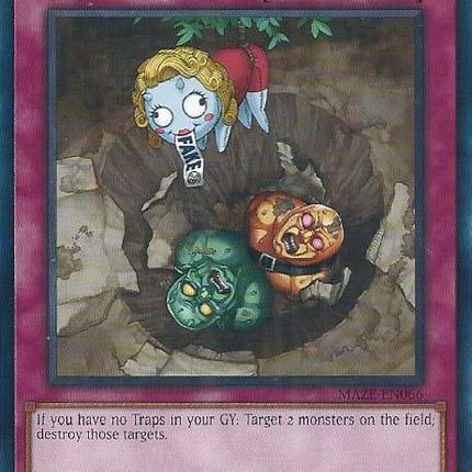 Treacherous Trap Hole [MAZE-EN066] Rare